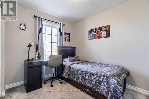 62 - 975 Whitlock Avenue, Milton, ON - Indoor Photo Showing Bedroom