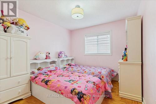 11 Sheardown Trail, Caledon, ON - Indoor Photo Showing Bedroom