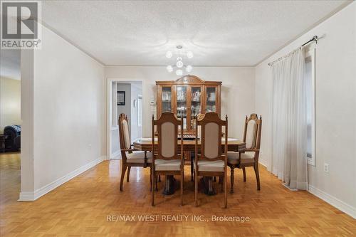 11 Sheardown Trail, Caledon, ON - Indoor Photo Showing Dining Room