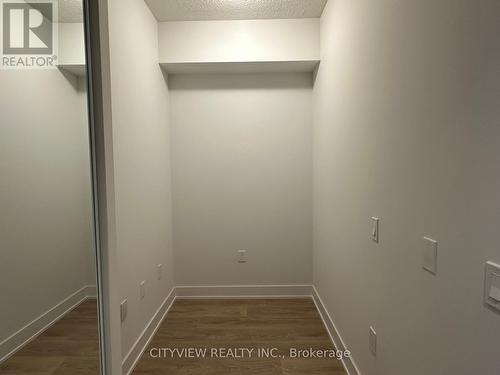 1403 - 204 Burnhamthorpe Road E, Mississauga, ON - Indoor Photo Showing Other Room