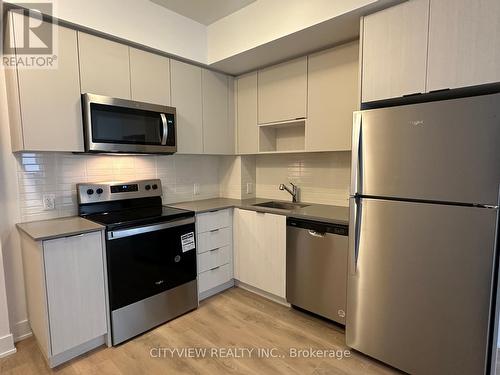 1403 - 204 Burnhamthorpe Road E, Mississauga, ON - Indoor Photo Showing Kitchen With Stainless Steel Kitchen