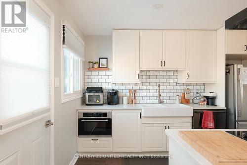 581 Saugeen Crescent, Peterborough (Ashburnham), ON - Indoor Photo Showing Kitchen