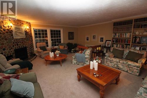 16 Domans Lane, Corner Brook, NL - Indoor Photo Showing Living Room