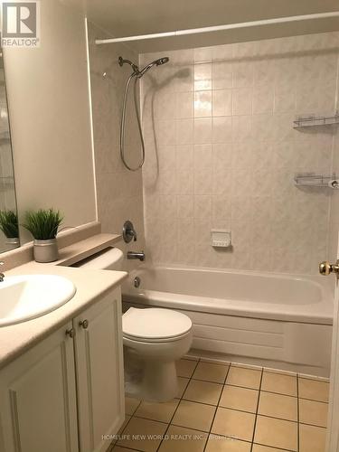 1505 - 18 Parkview Avenue, Toronto, ON - Indoor Photo Showing Bathroom