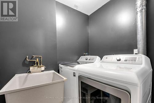 54-175 Trudelle Street, Toronto, ON - Indoor Photo Showing Laundry Room