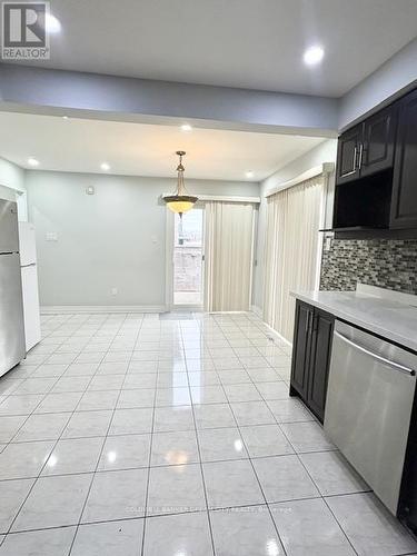 (Upper) - 109 Mountainash Road, Brampton, ON - Indoor Photo Showing Kitchen