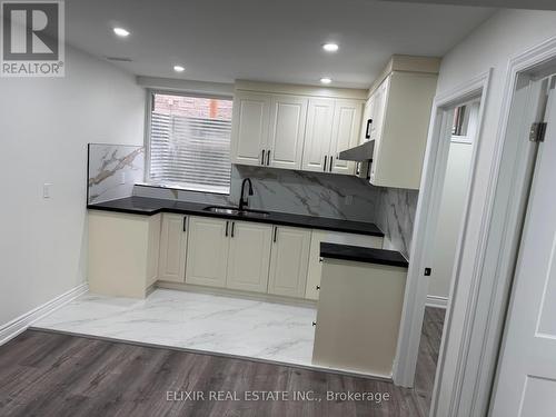 20 Gatherwood Terrace, Caledon, ON - Indoor Photo Showing Kitchen With Double Sink