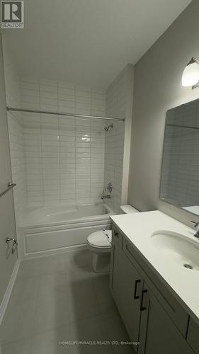 605 - 480 Gordon Krantz Avenue, Milton, ON - Indoor Photo Showing Bathroom