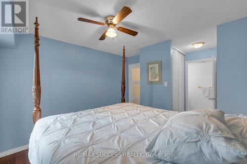 205B - 211 Forum Drive, Mississauga, ON - Indoor Photo Showing Bedroom