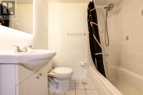 5507 Flatford Road, Mississauga, ON - Indoor Photo Showing Bathroom