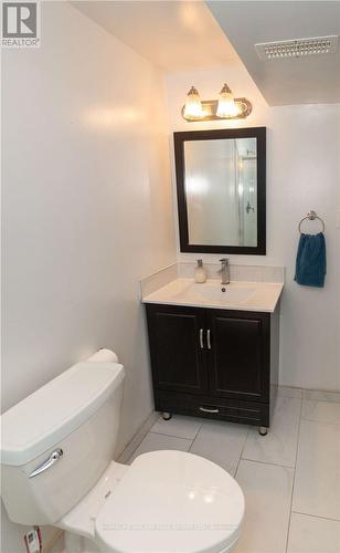 74 Decarie Circle, Toronto, ON - Indoor Photo Showing Bathroom