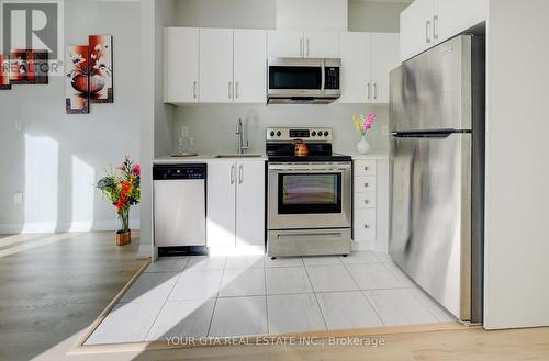 207 - 1165 Journeyman Lane W, Mississauga, ON - Indoor Photo Showing Kitchen