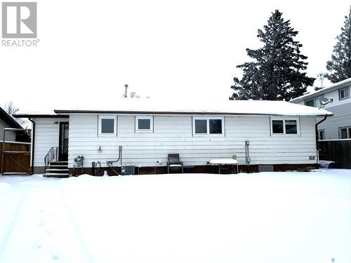 404 7Th Avenue W, Biggar, SK - Outdoor