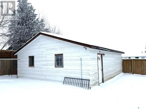 404 7Th Avenue W, Biggar, SK - Outdoor With Exterior