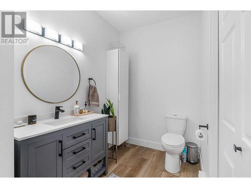 2120 Shannon Ridge Drive Unit# 312, West Kelowna, BC - Indoor Photo Showing Bathroom