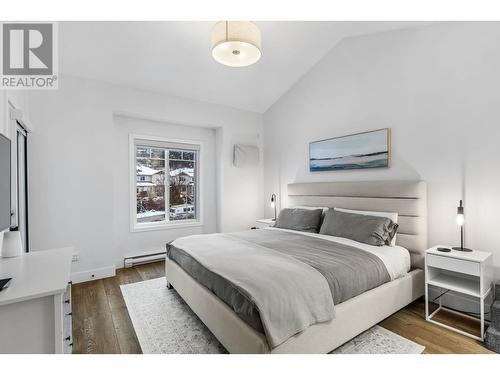 2120 Shannon Ridge Drive Unit# 312, West Kelowna, BC - Indoor Photo Showing Bedroom