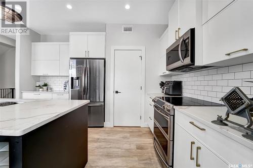 174 Germain Court, Saskatoon, SK - Indoor Photo Showing Kitchen With Upgraded Kitchen