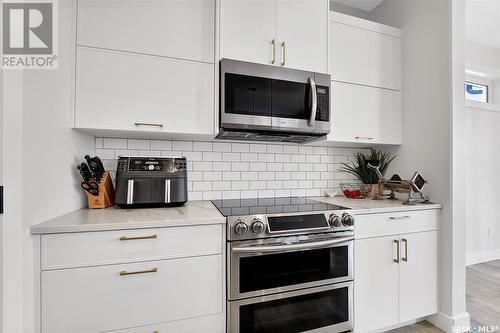 174 Germain Court, Saskatoon, SK - Indoor Photo Showing Kitchen