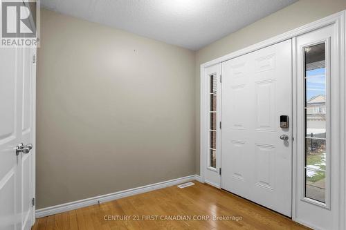 1597 Stackhouse Avenue W, London, ON - Indoor Photo Showing Other Room