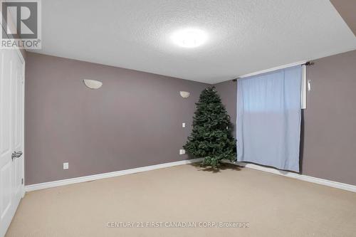 1597 Stackhouse Avenue W, London, ON - Indoor Photo Showing Other Room