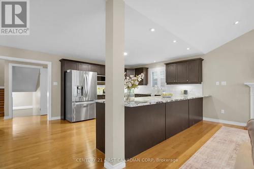 1597 Stackhouse Avenue W, London, ON - Indoor Photo Showing Kitchen