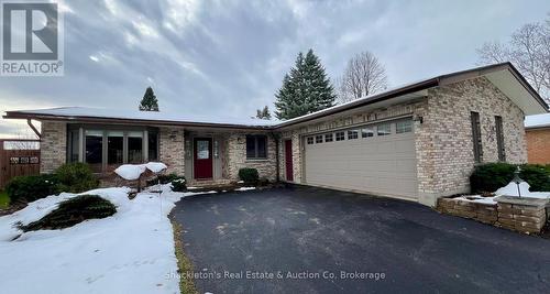 107 Franklin Drive, Stratford, ON - Outdoor With Facade