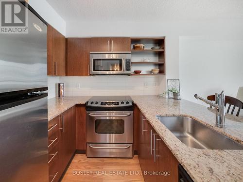 1215 - 96 St Patrick Street, Toronto, ON - Indoor Photo Showing Kitchen With Upgraded Kitchen