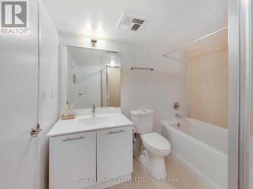 1215 - 96 St Patrick Street, Toronto, ON - Indoor Photo Showing Bathroom