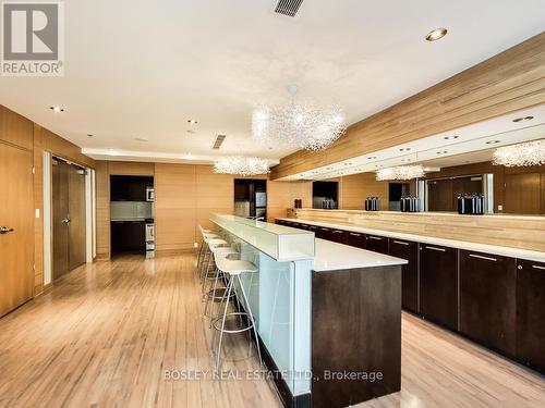 1215 - 96 St Patrick Street, Toronto, ON - Indoor Photo Showing Kitchen With Upgraded Kitchen