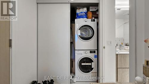 4206 - 395 Bloor Street E, Toronto, ON - Indoor Photo Showing Laundry Room