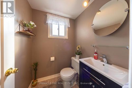 5 Chantel Court, Clarington, ON - Indoor Photo Showing Bathroom