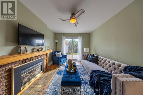 5 Chantel Court, Clarington, ON - Indoor Photo Showing Living Room With Fireplace