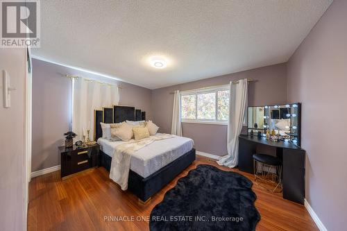 5 Chantel Court, Clarington, ON - Indoor Photo Showing Bedroom