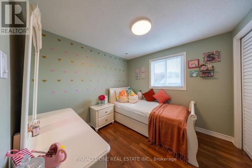 5 Chantel Court, Clarington, ON - Indoor Photo Showing Bedroom