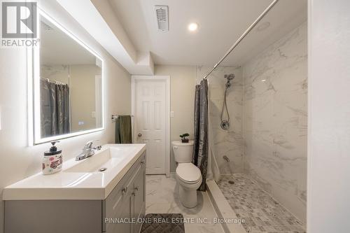 5 Chantel Court, Clarington, ON - Indoor Photo Showing Bathroom