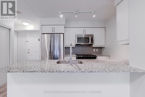 1730 - 38 Grand Magazine Street, Toronto, ON - Indoor Photo Showing Kitchen With Upgraded Kitchen