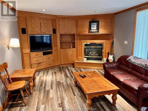 12 Lumley Street, Blenheim, ON - Indoor Photo Showing Living Room With Fireplace