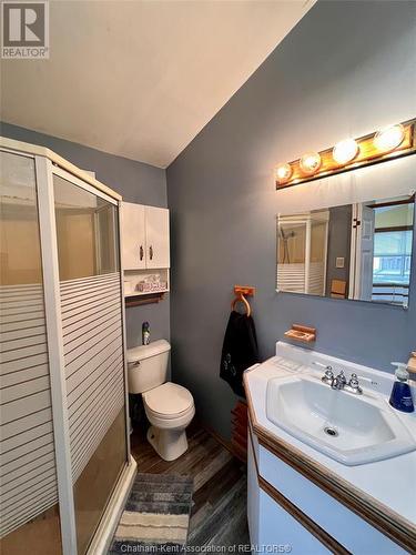 12 Lumley Street, Blenheim, ON - Indoor Photo Showing Bathroom