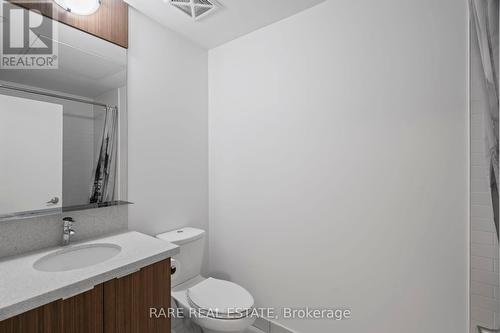 621 - 21 Widmer Street, Toronto, ON - Indoor Photo Showing Bathroom