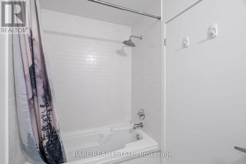 621 - 21 Widmer Street, Toronto, ON - Indoor Photo Showing Bathroom