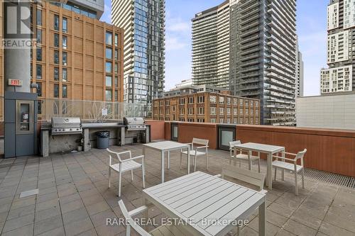 621 - 21 Widmer Street, Toronto, ON - Outdoor With Facade