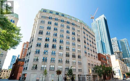 605 - 115 Richmond Street E, Toronto, ON - Outdoor With Facade