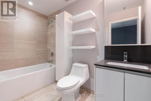 401 - 20 Gladstone Avenue, Toronto, ON - Indoor Photo Showing Bathroom