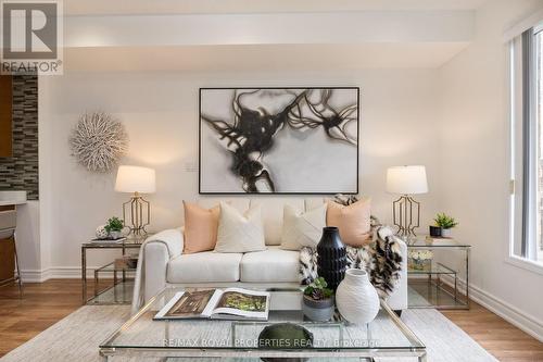 41 Croker Drive, Ajax, ON - Indoor Photo Showing Living Room