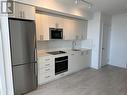 915 - 2545 Simcoe Street N, Oshawa, ON  - Indoor Photo Showing Kitchen 