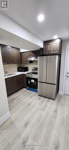 15 Dagwell Crescent, Ajax, ON - Indoor Photo Showing Kitchen