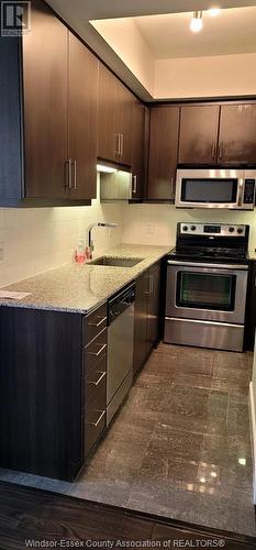 50 Absolute Avenue Unit# 4110, Mississauga, ON - Indoor Photo Showing Kitchen