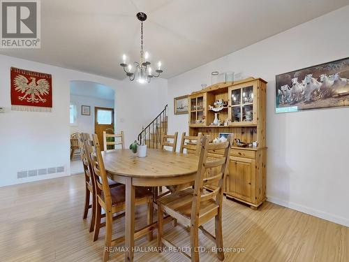 5193 Aurora Road, Whitchurch-Stouffville, ON - Indoor Photo Showing Dining Room