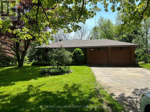 5193 Aurora Road, Whitchurch-Stouffville, ON - Outdoor