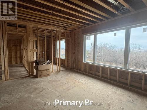 85 Post Oak Drive, Richmond Hill, ON - Indoor Photo Showing Other Room